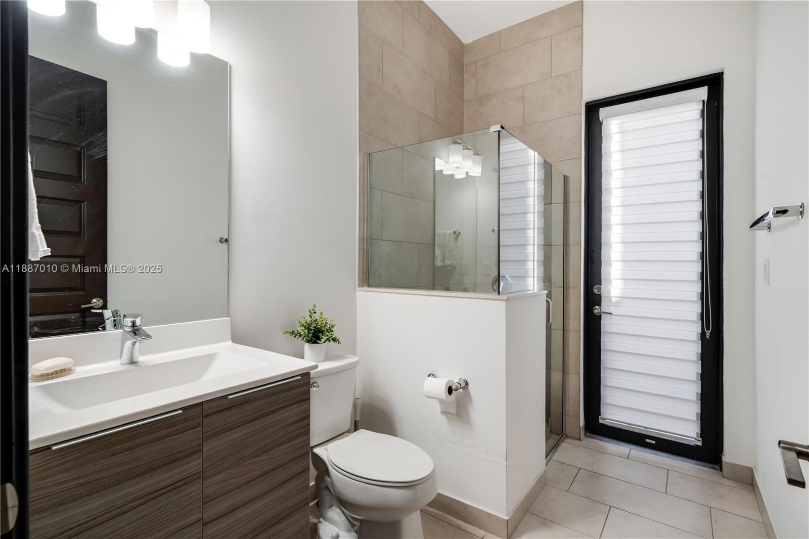 CRESTVIEW WEST - Residential