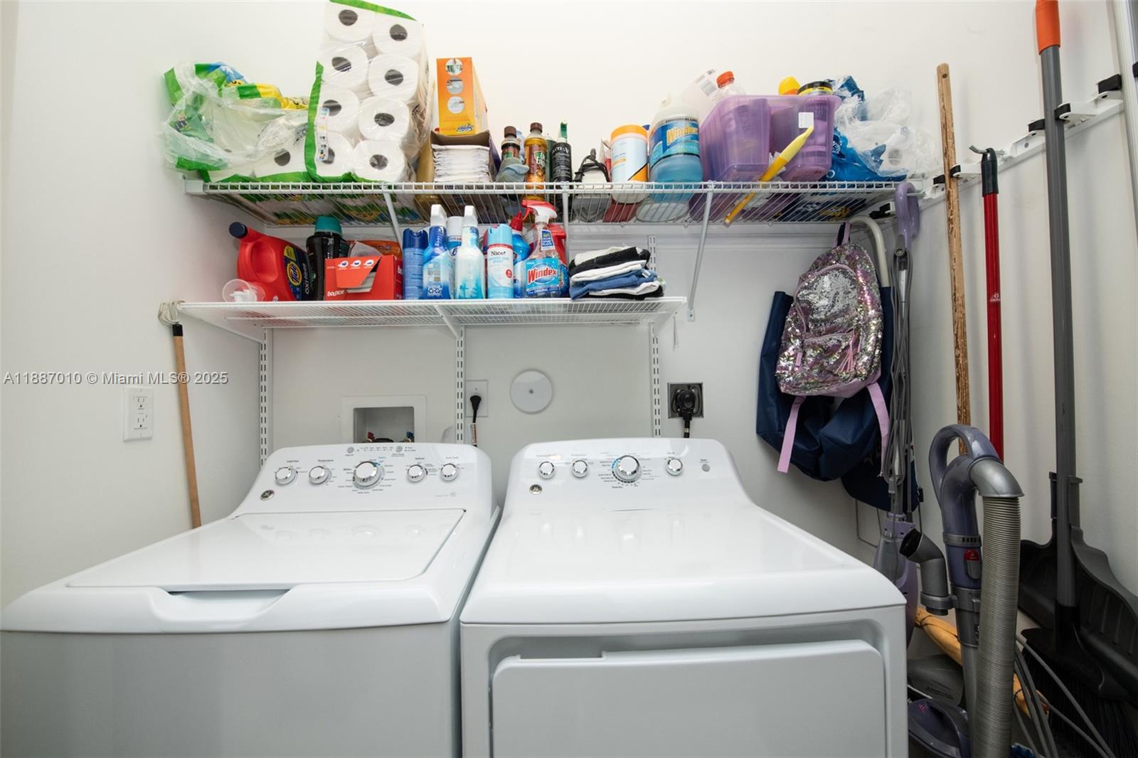 CRESTVIEW WEST - Residential