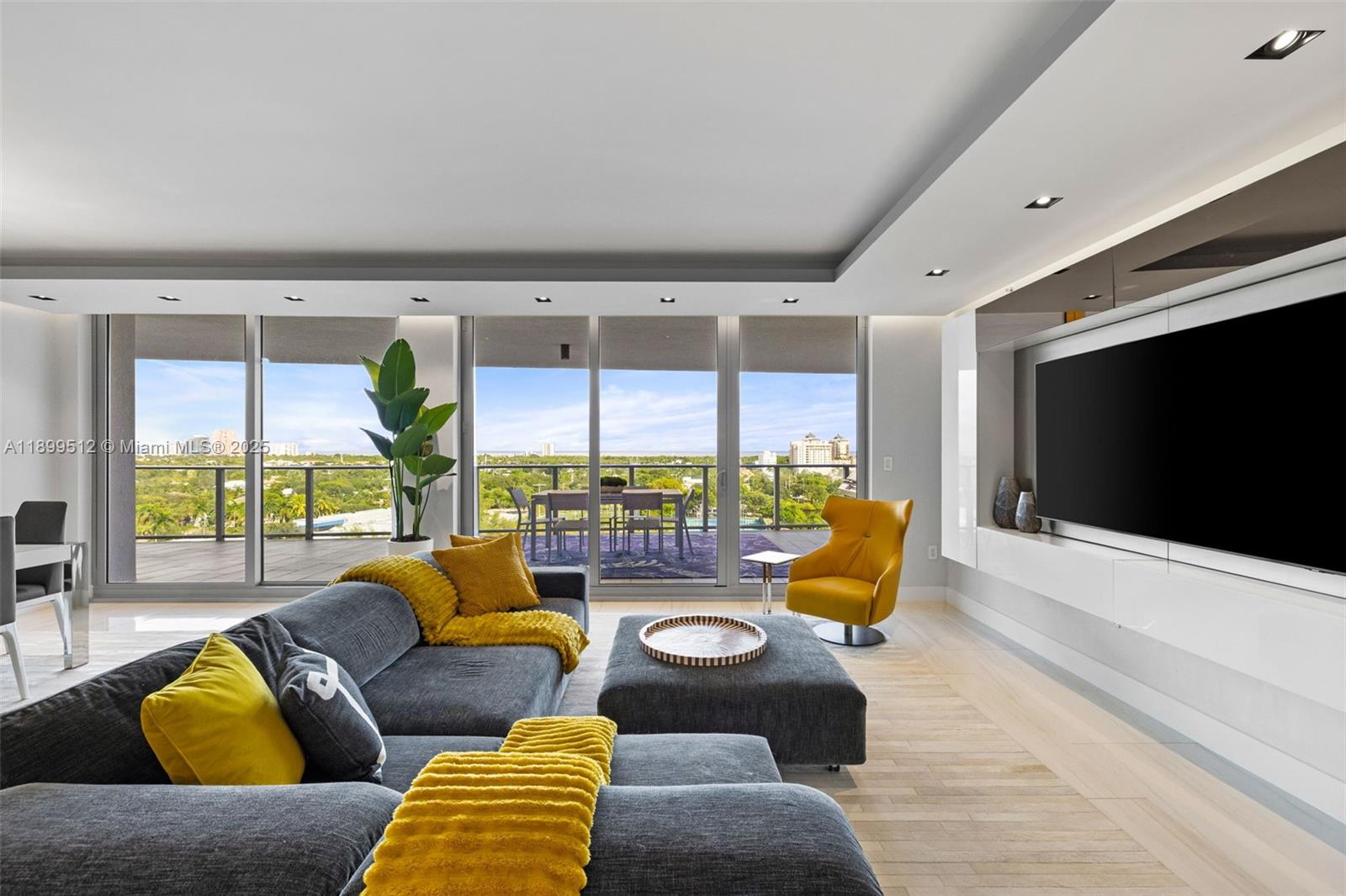 RIVA CONDOMINIUM - Residential