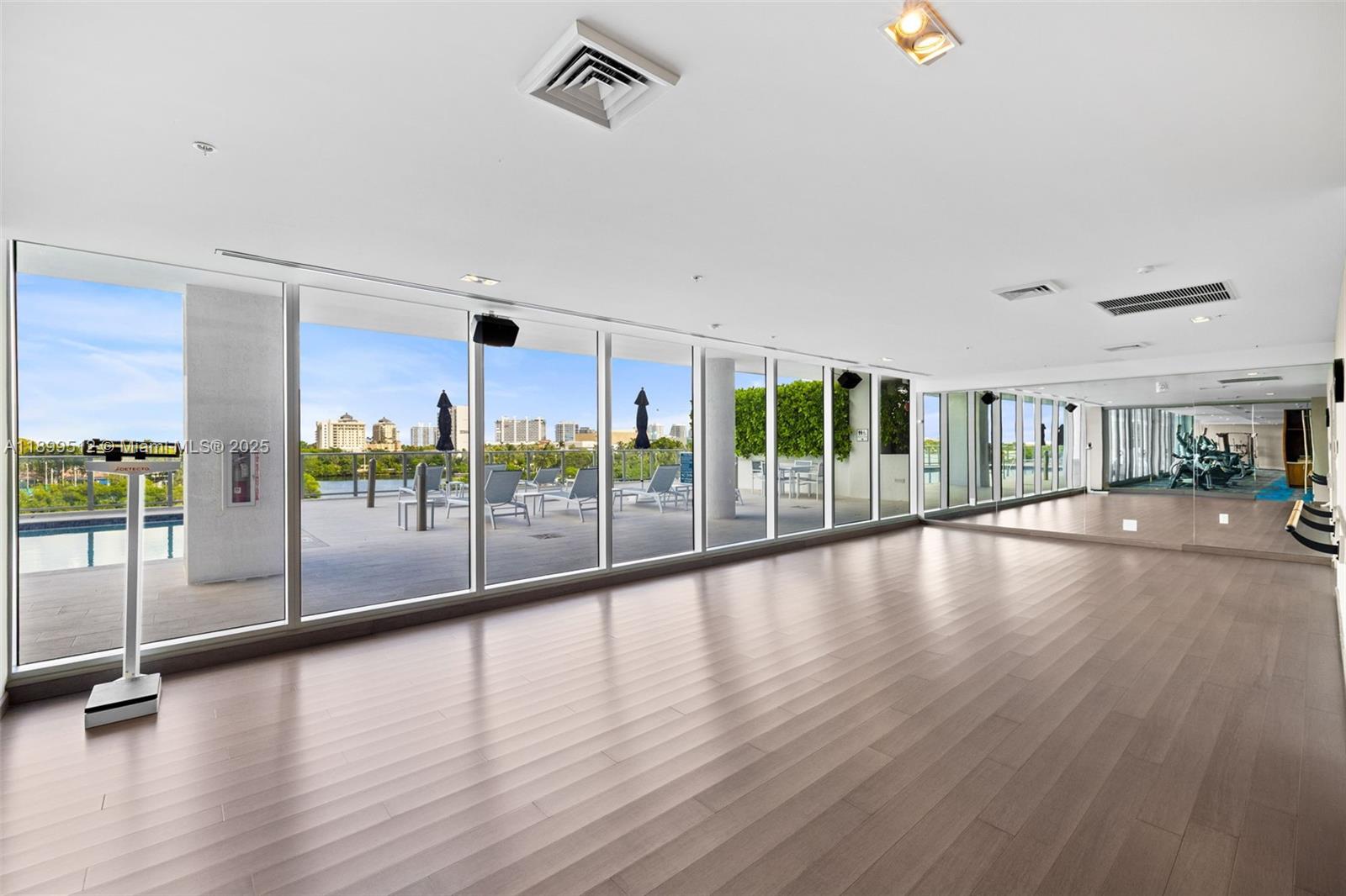 RIVA CONDOMINIUM - Residential