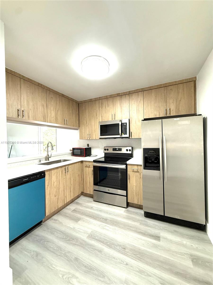 RIVERSIDE PARK ADD AMEN P - Residential Lease