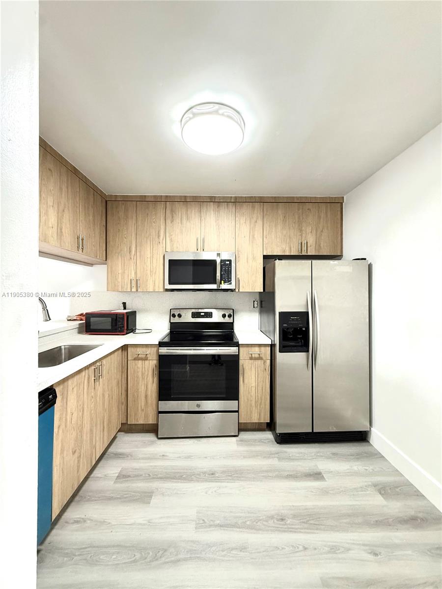 RIVERSIDE PARK ADD AMEN P - Residential Lease