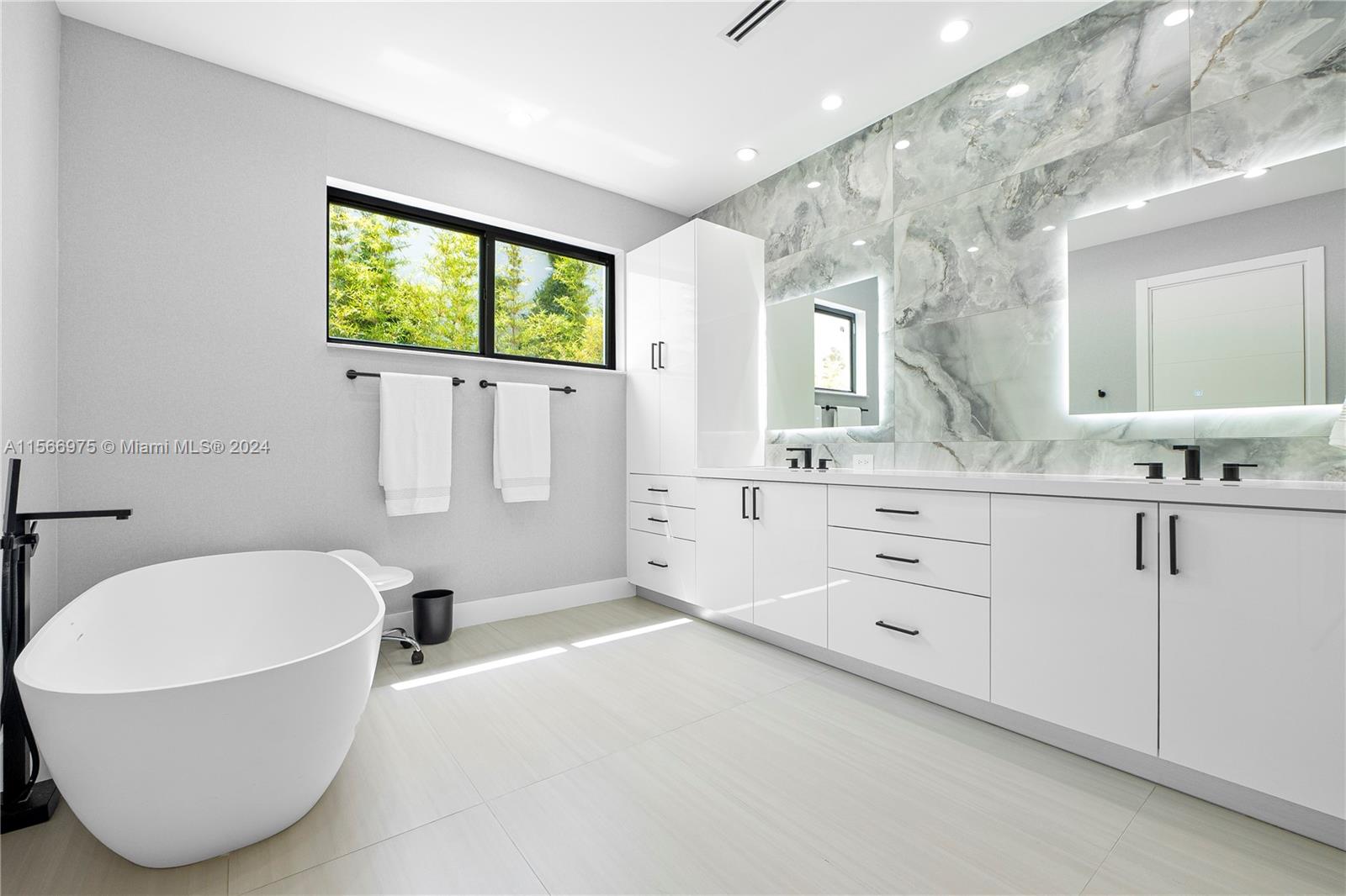 VICTORIA PARK - Residential