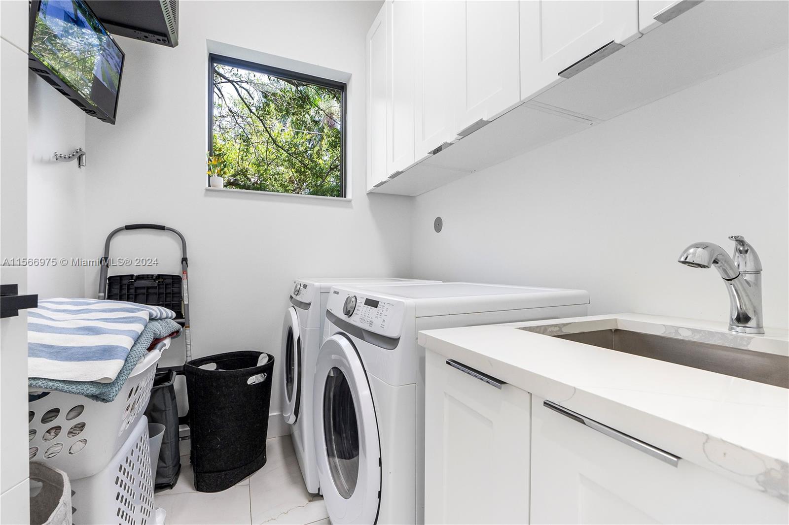 VICTORIA PARK - Residential