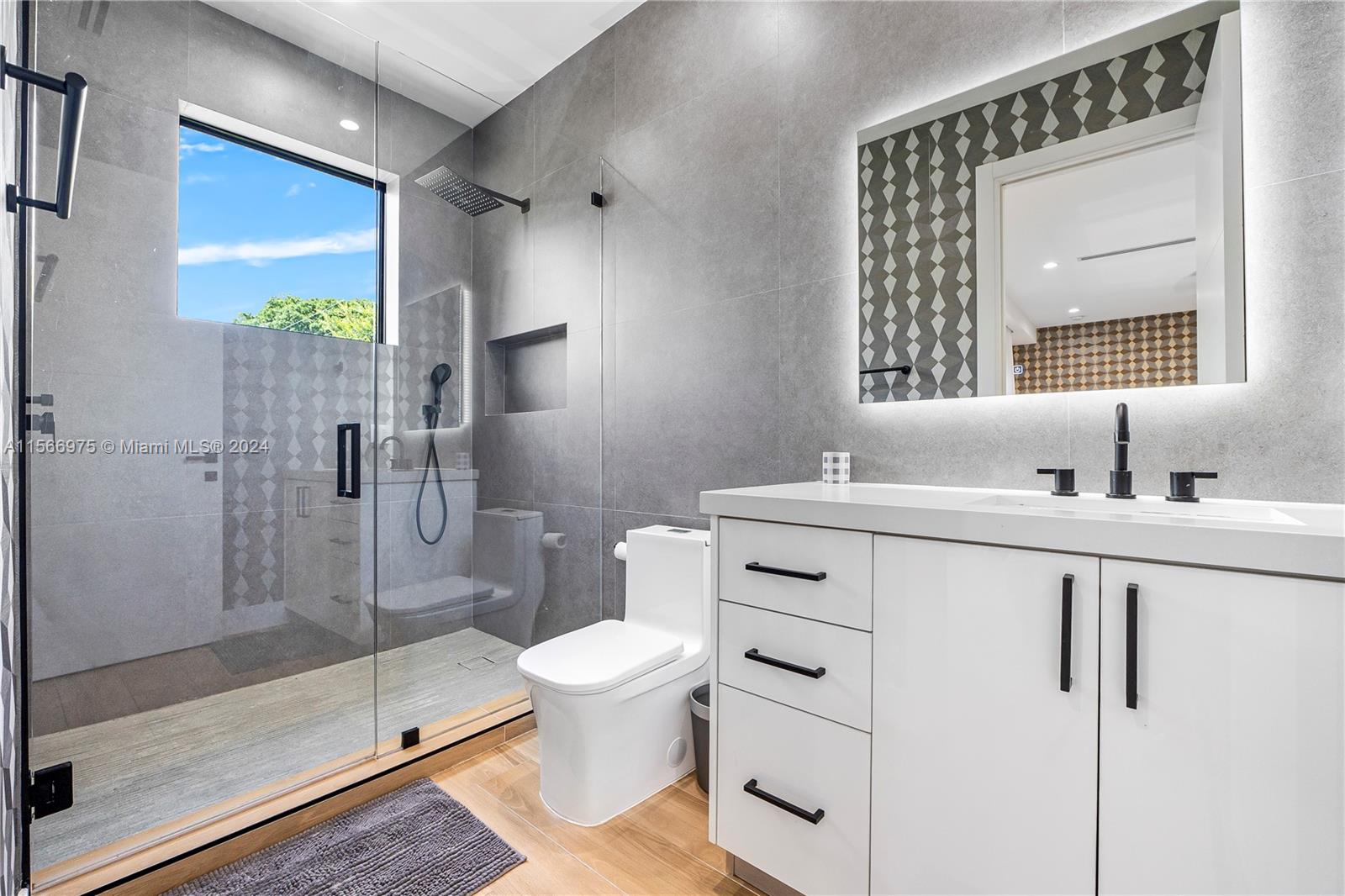 VICTORIA PARK - Residential