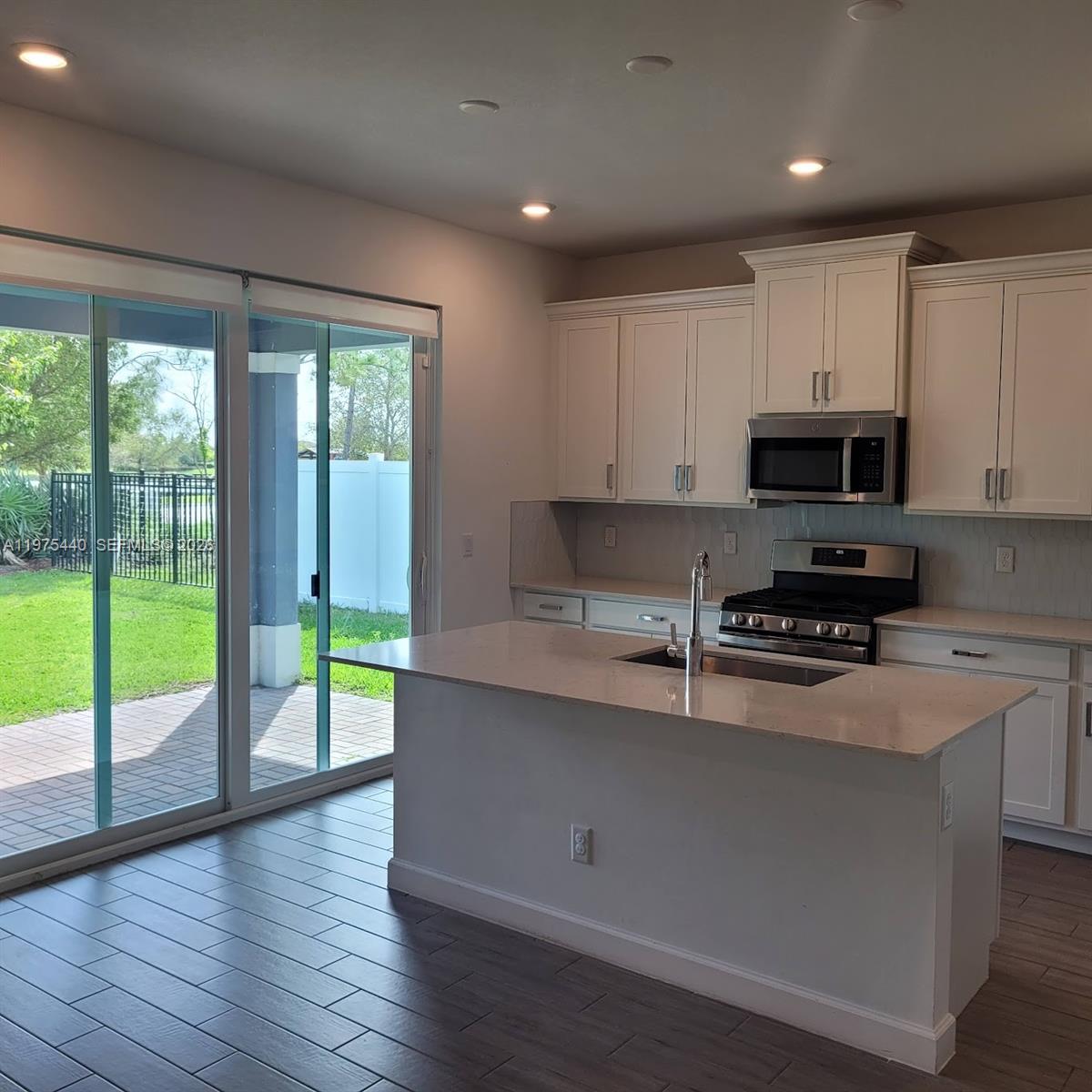 ARDEN PUD POD C SOUTH - Residential Lease