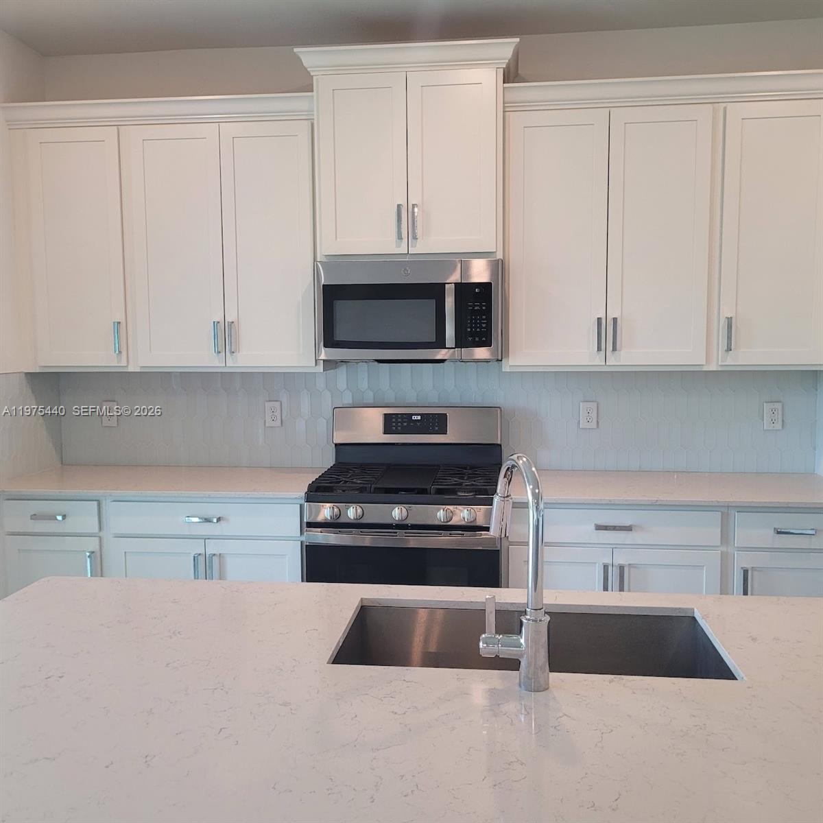 ARDEN PUD POD C SOUTH - Residential Lease