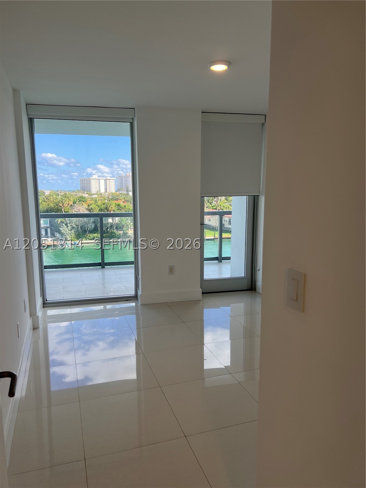 9261 E Bay Harbor Dr 604