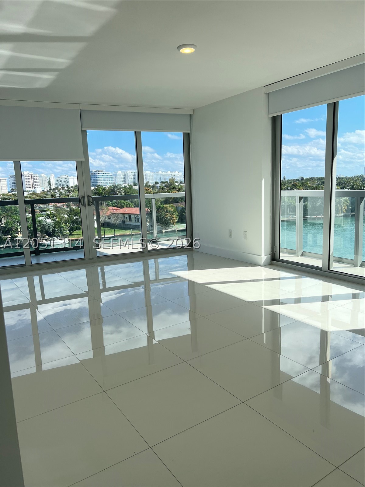 9261 E Bay Harbor Dr 604