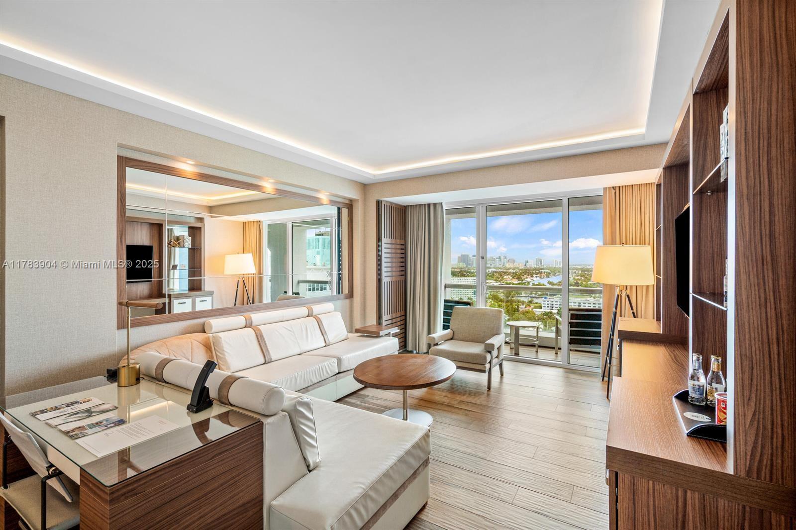 551 FLB CONDOMINIUM HOTEL - Residential