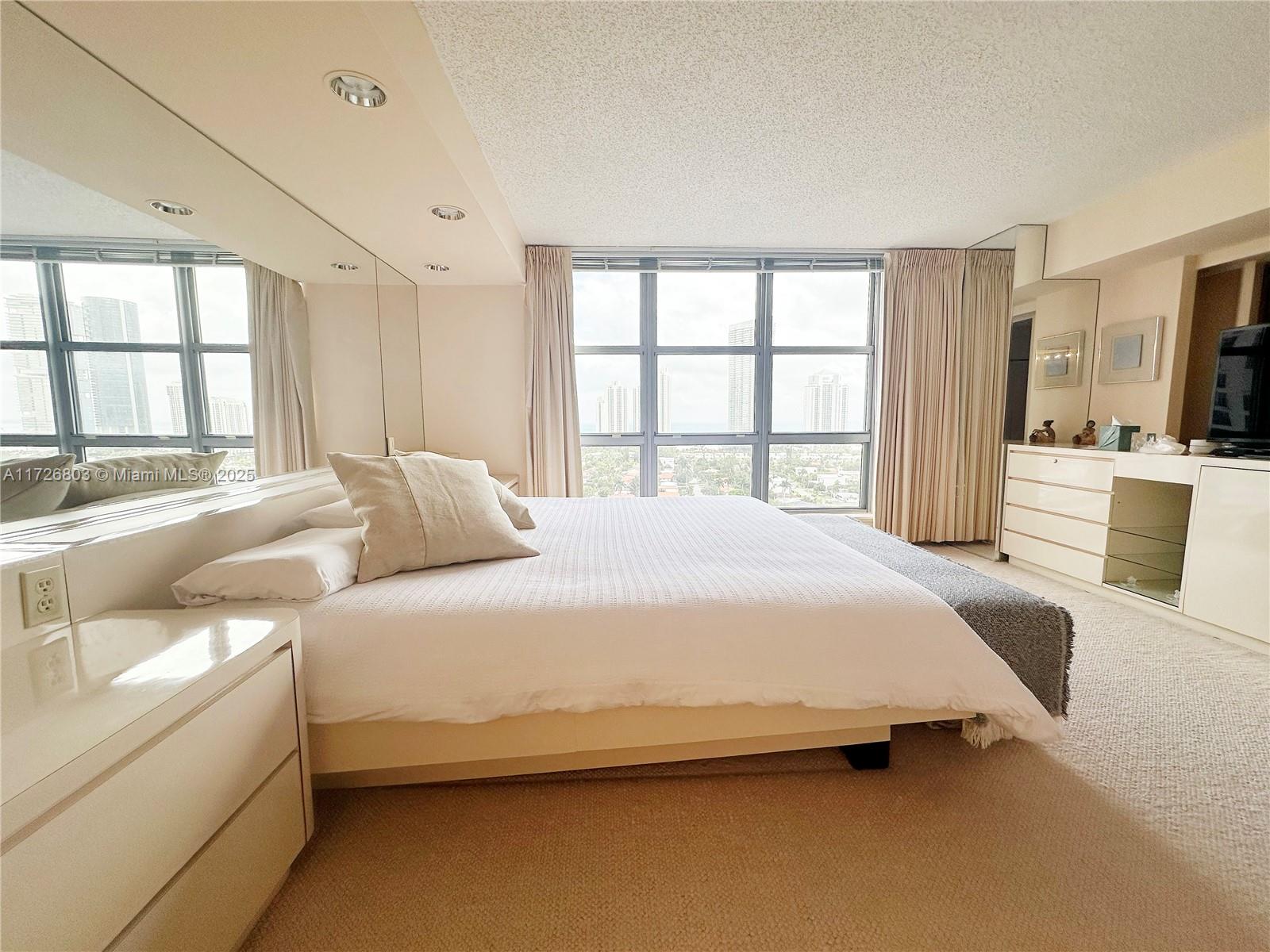 MYSTIC POINTE CONDO NO TH - Residential Lease