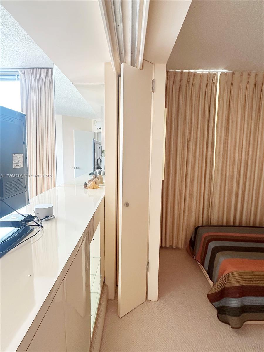 MYSTIC POINTE CONDO NO TH - Residential Lease