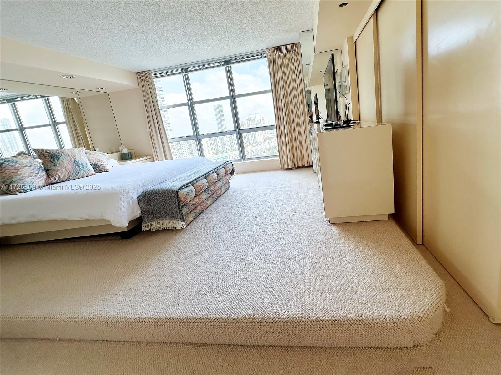 MYSTIC POINTE CONDO NO TH - Residential Lease