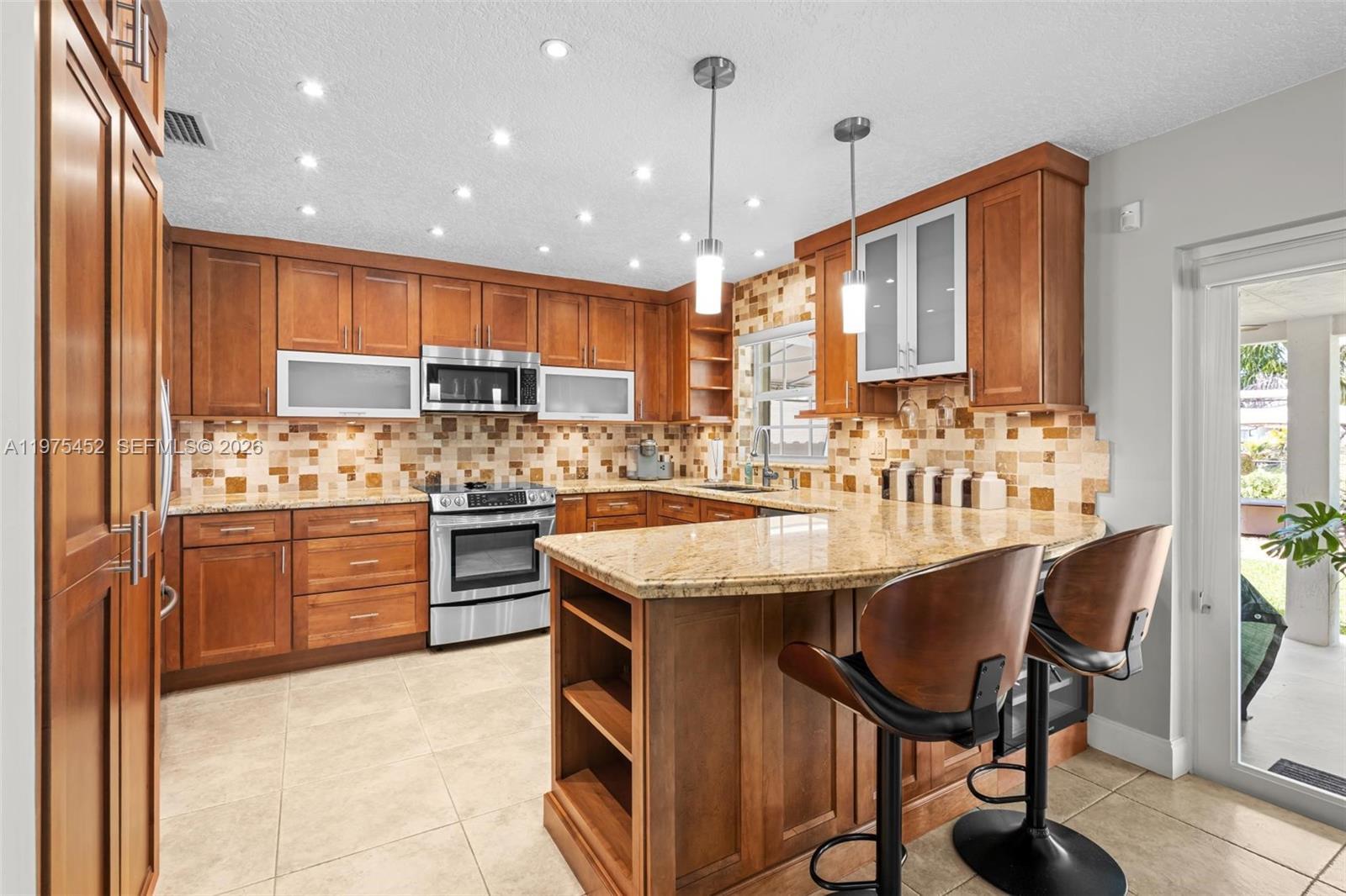 SUNSET HARBOUR SEC 1 - Residential