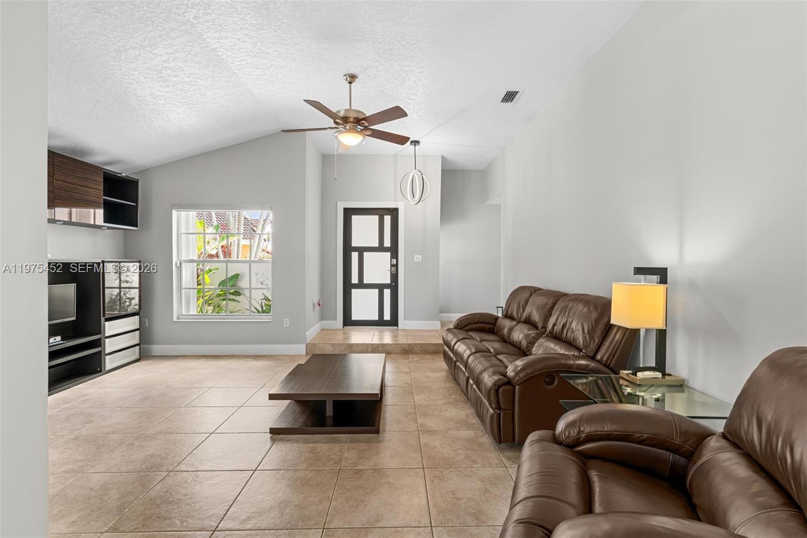 SUNSET HARBOUR SEC 1 - Residential