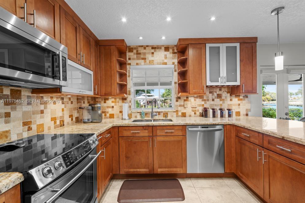 SUNSET HARBOUR SEC 1 - Residential