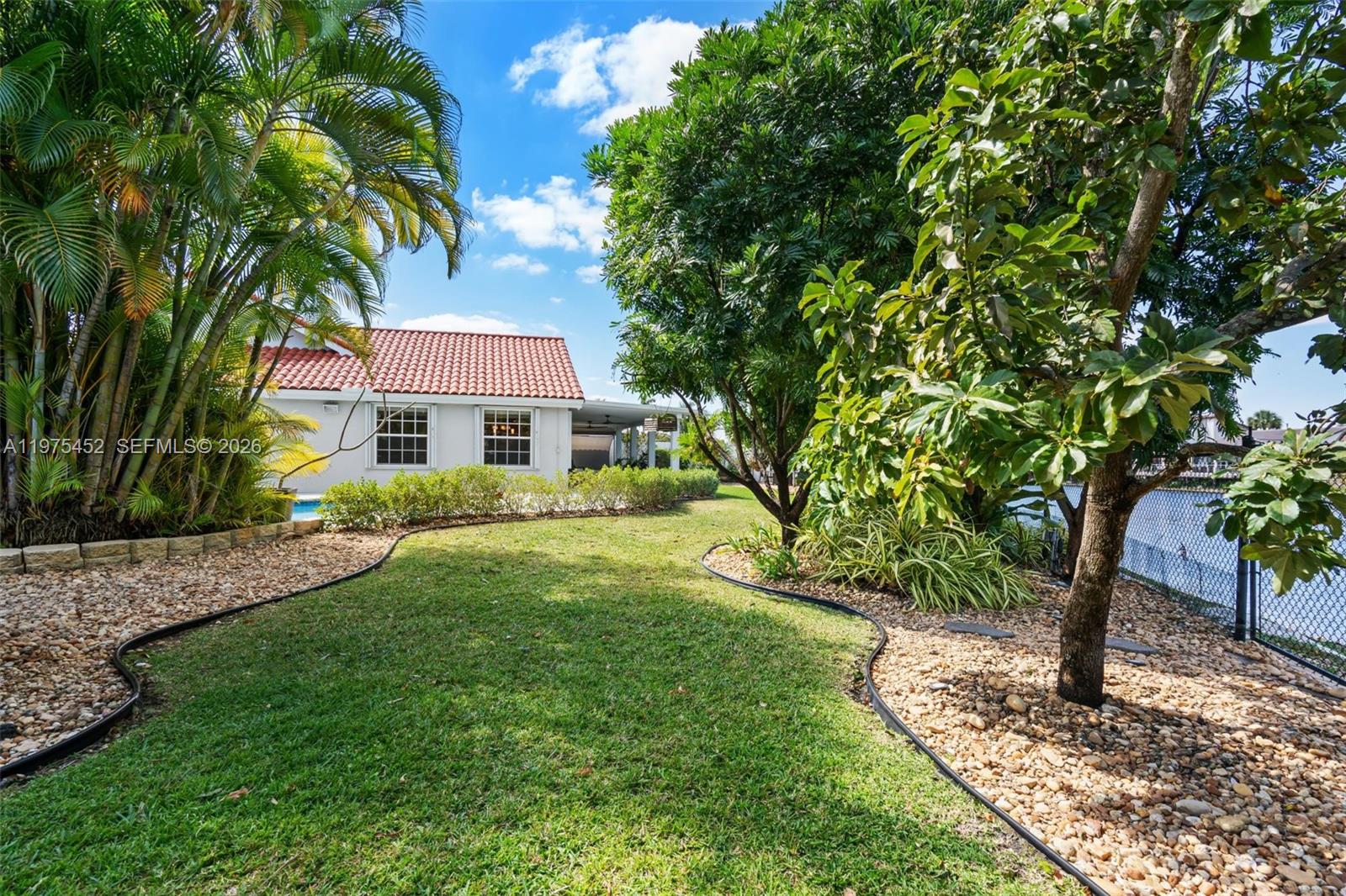 SUNSET HARBOUR SEC 1 - Residential