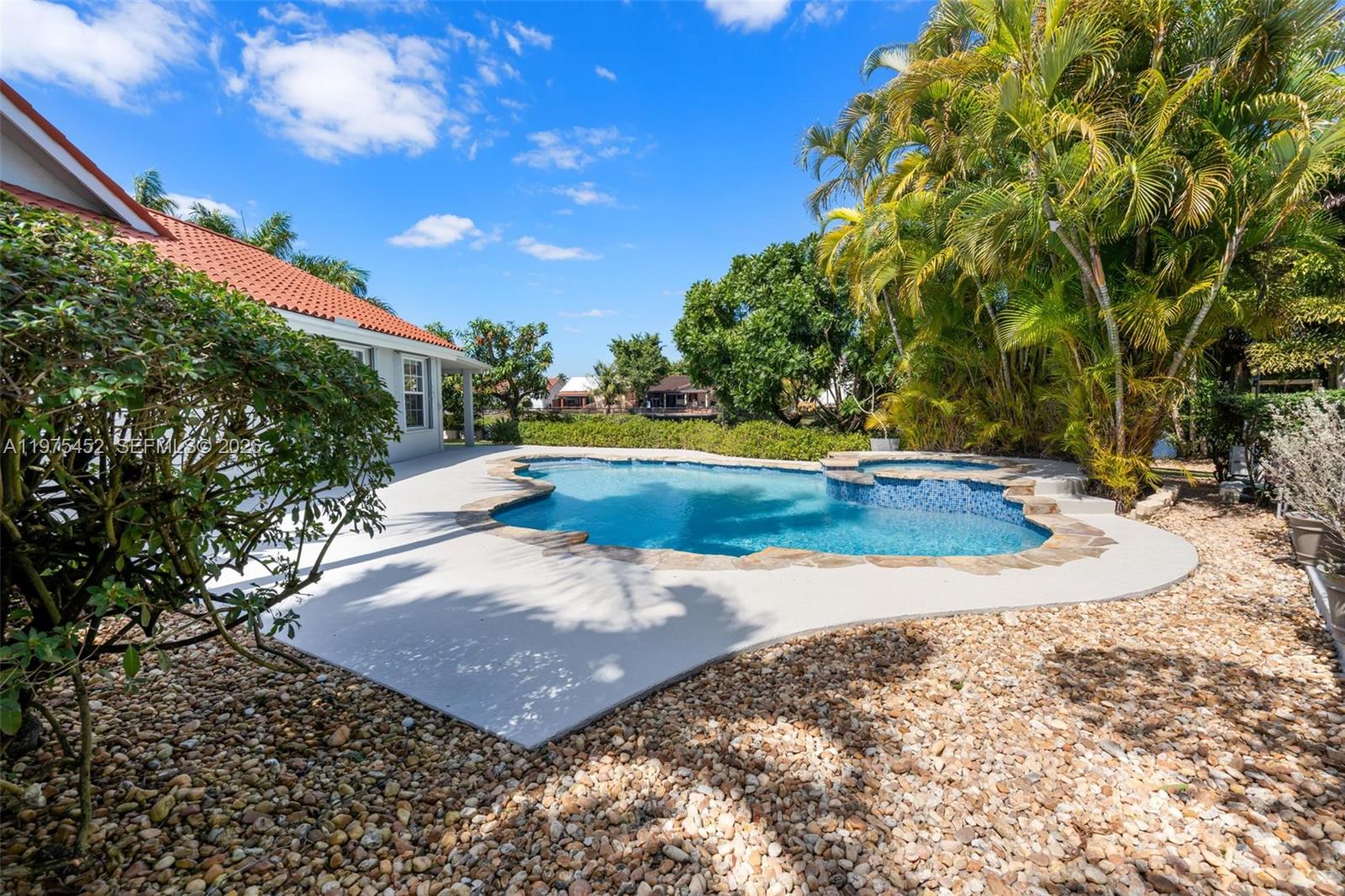 SUNSET HARBOUR SEC 1 - Residential