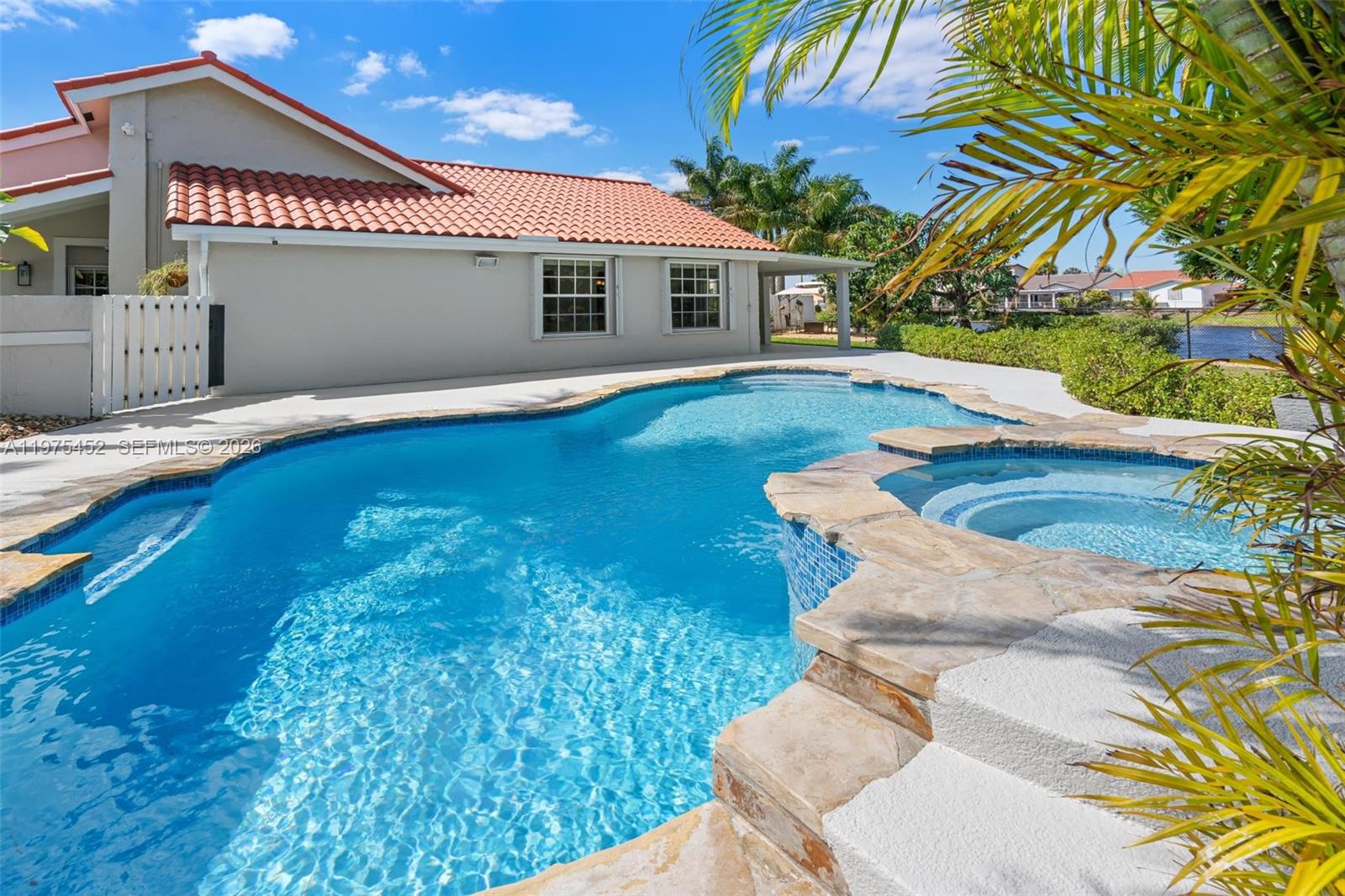 SUNSET HARBOUR SEC 1 - Residential