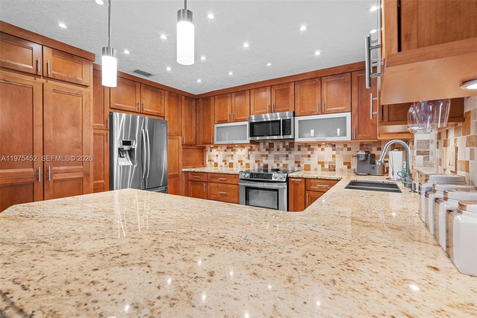 SUNSET HARBOUR SEC 1 - Residential