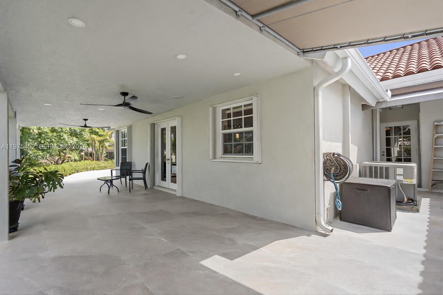 SUNSET HARBOUR SEC 1 - Residential