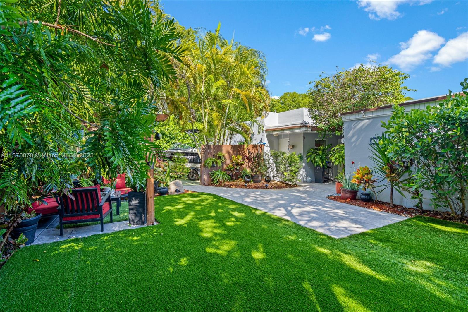 COUNTRY CLUB OF MIAMI FAI - Residential