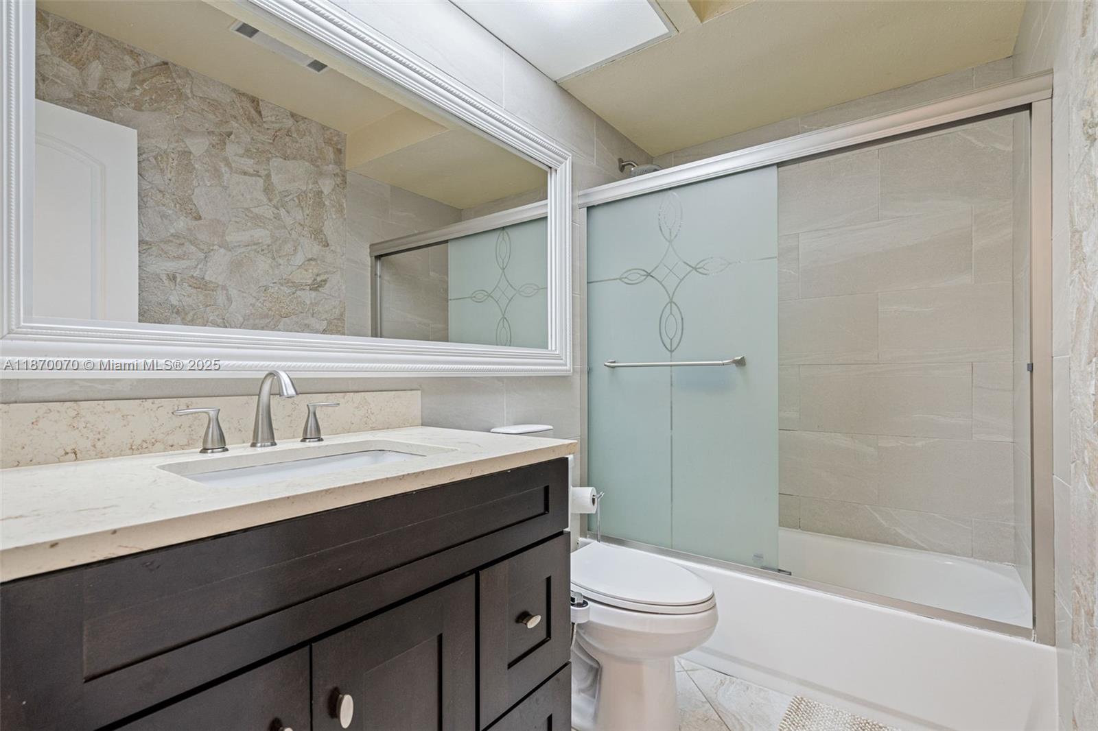 COUNTRY CLUB OF MIAMI FAI - Residential