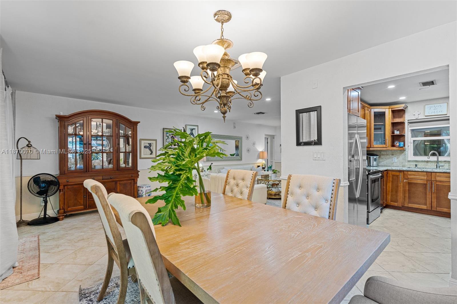 COUNTRY CLUB OF MIAMI FAI - Residential