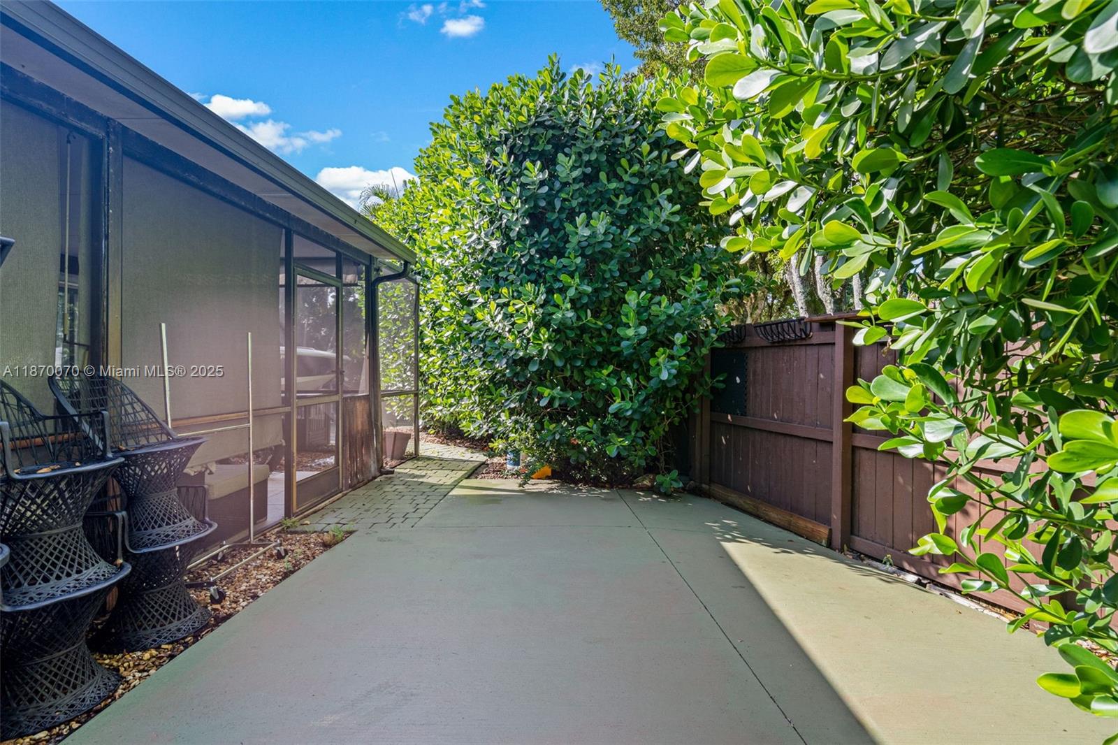 COUNTRY CLUB OF MIAMI FAI - Residential