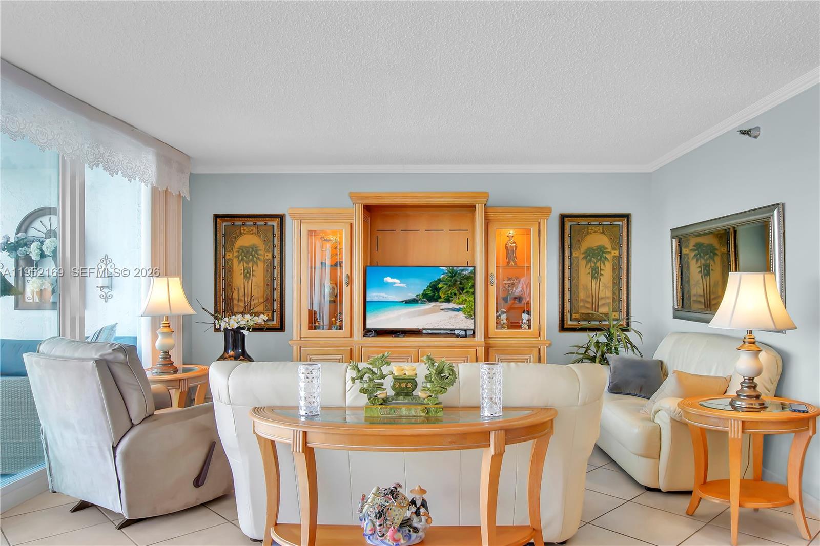 LE LAURIER CONDO - Residential