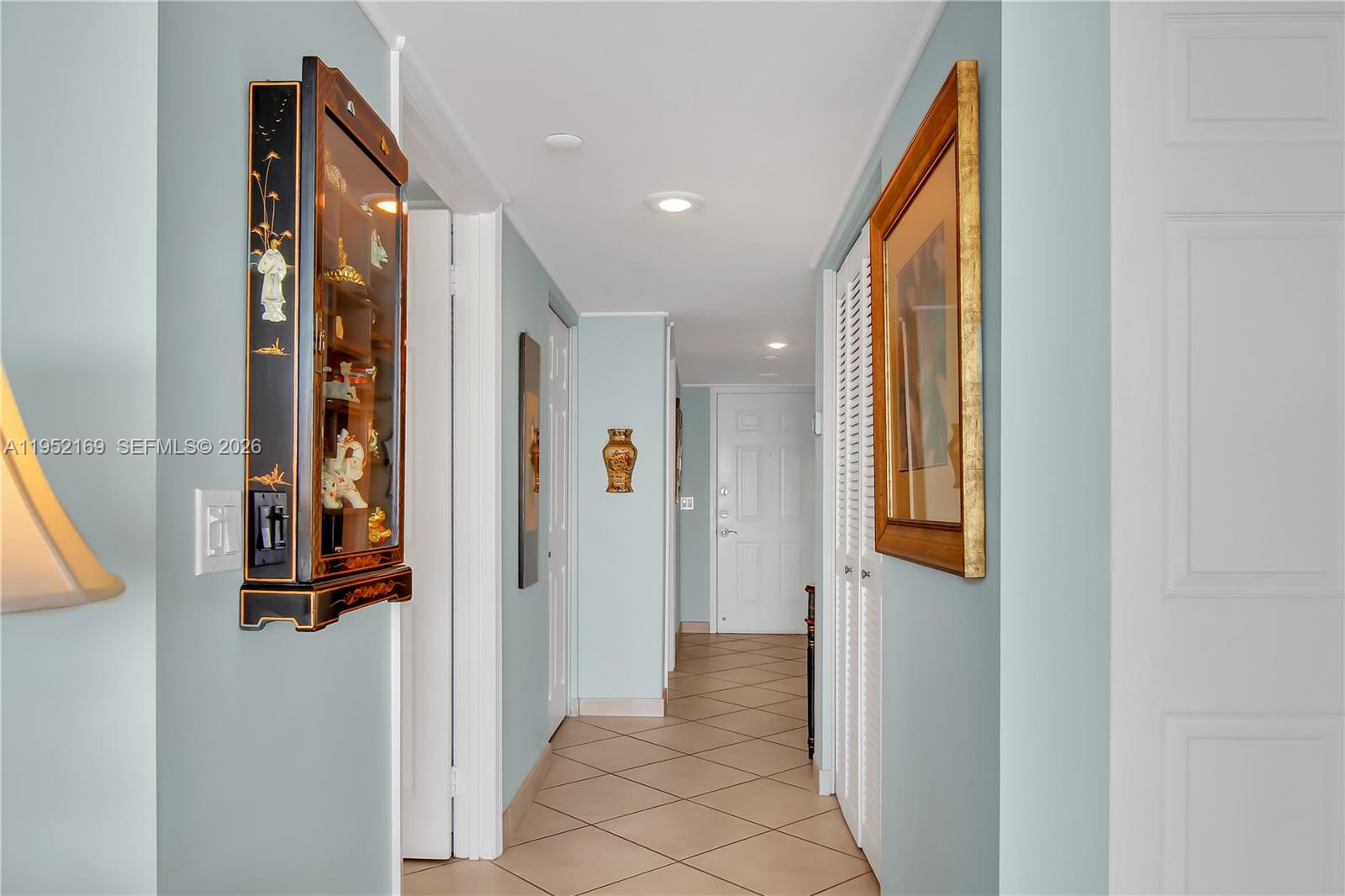 LE LAURIER CONDO - Residential