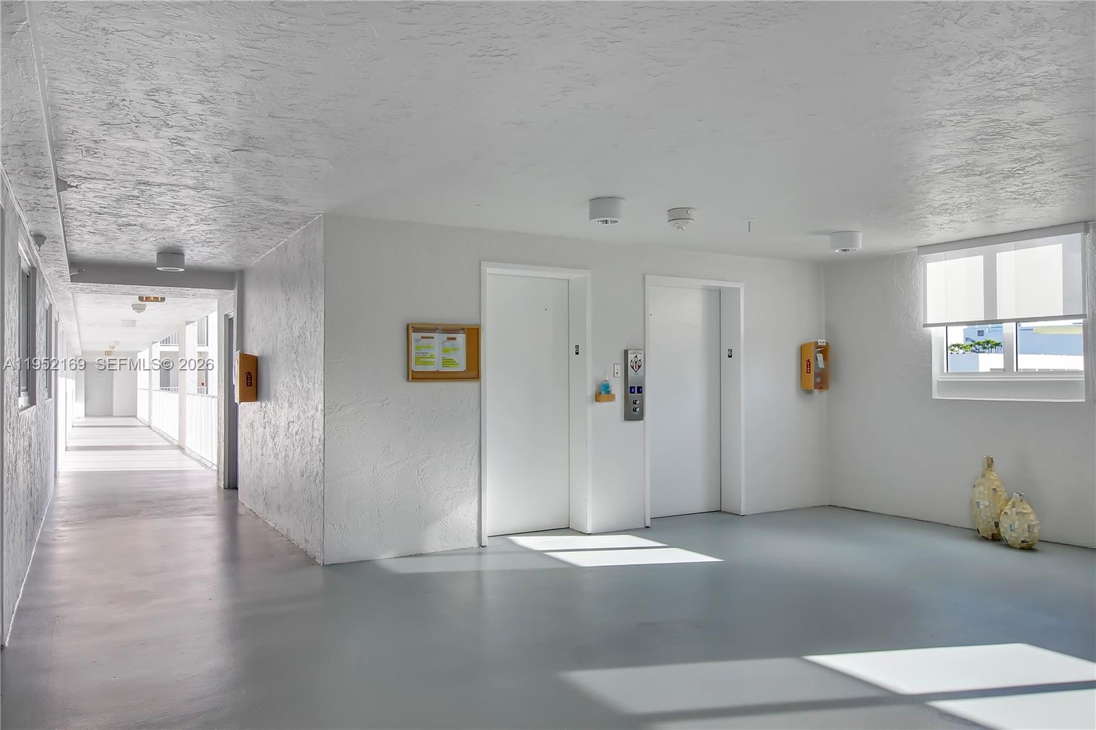 LE LAURIER CONDO - Residential