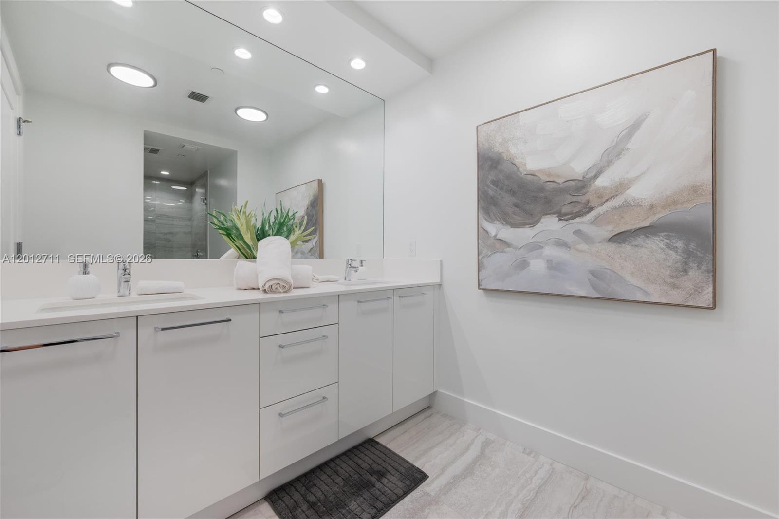 100 LAS OLAS CONDO - Residential Lease