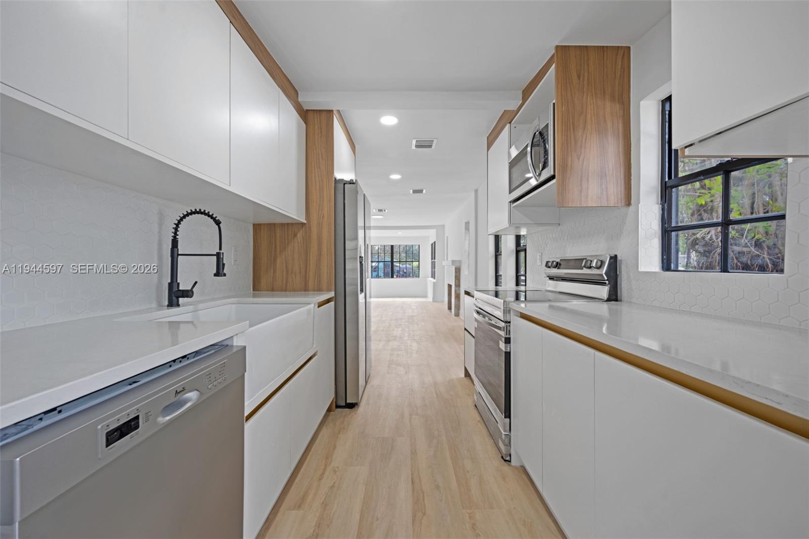 RIDGEWAY - Residential