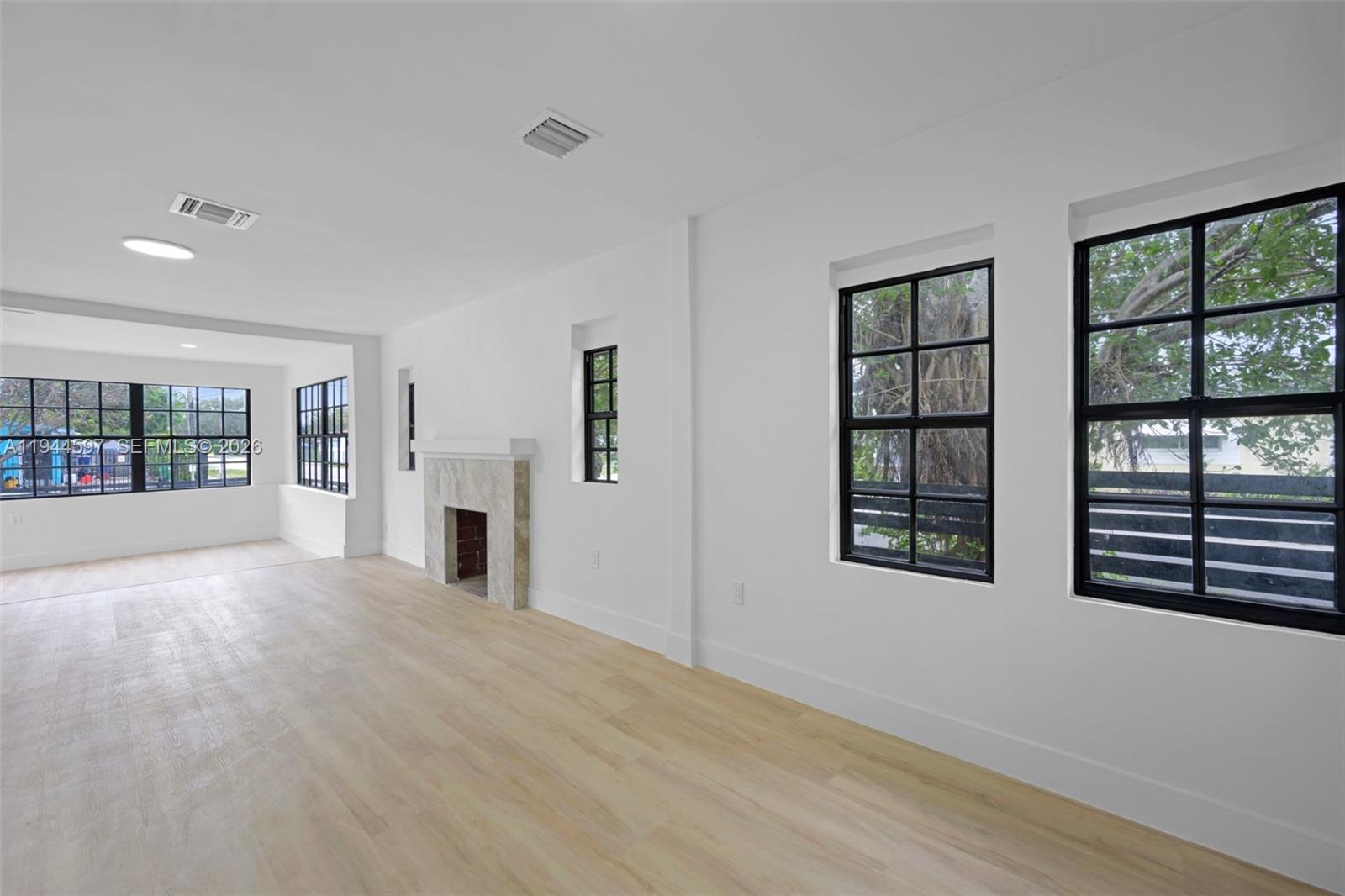 RIDGEWAY - Residential