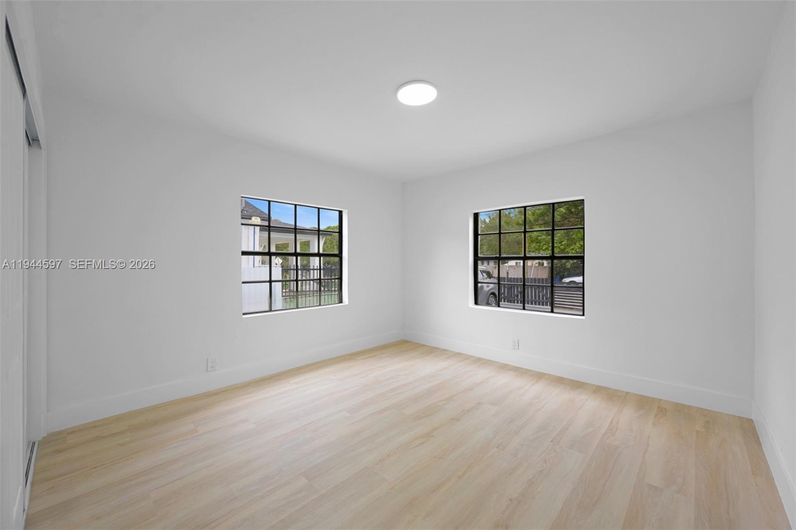 RIDGEWAY - Residential