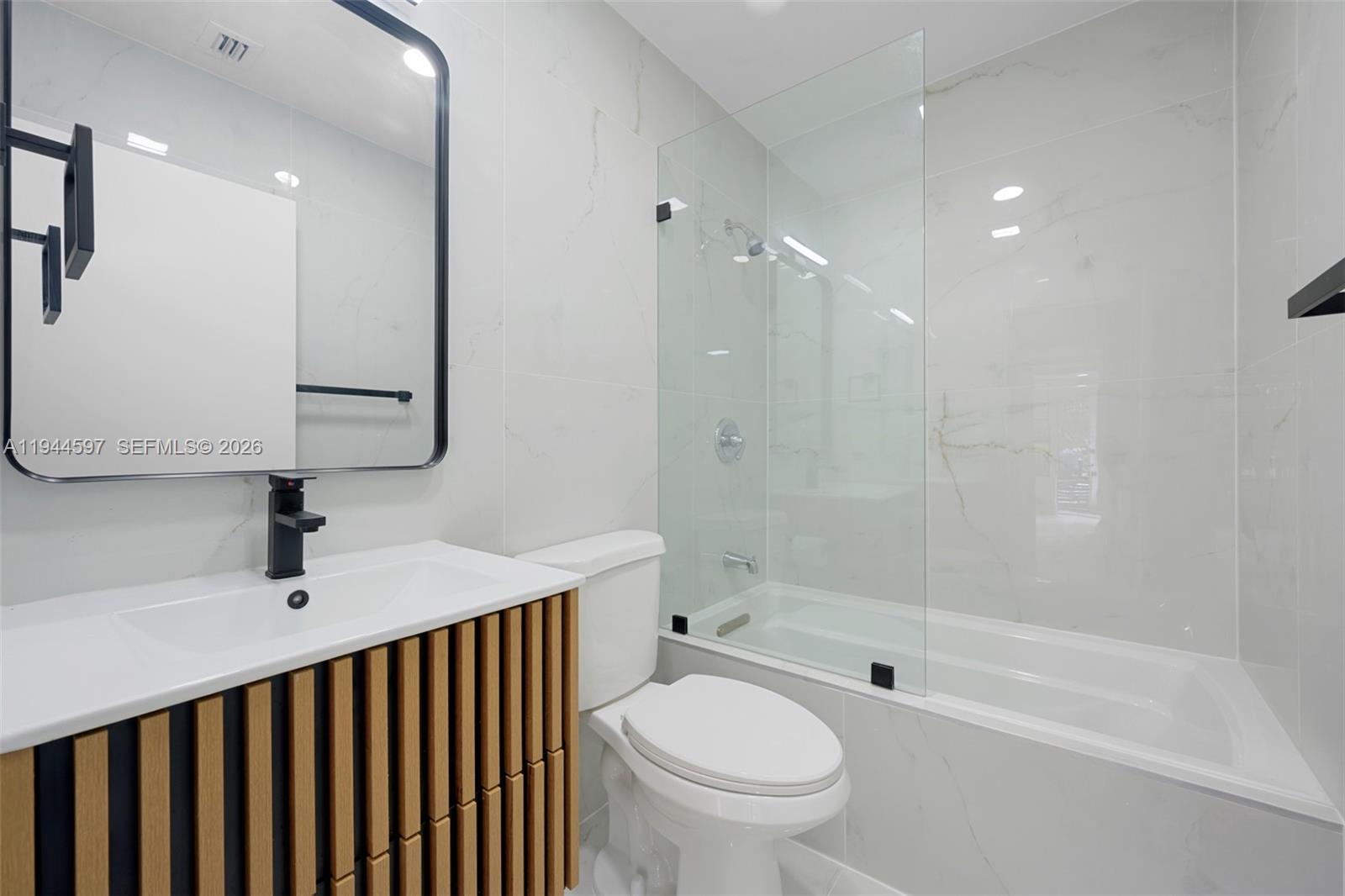 RIDGEWAY - Residential