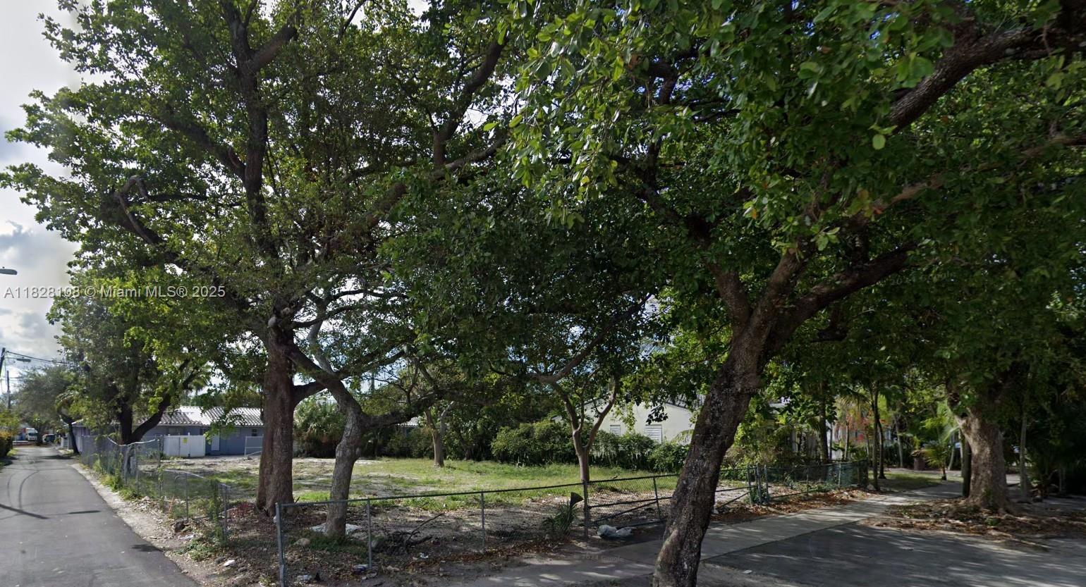 FRANK C DICKEY - Land