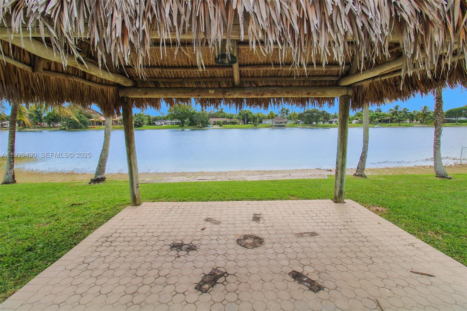 OAKLAND ACRES - Residential Lease