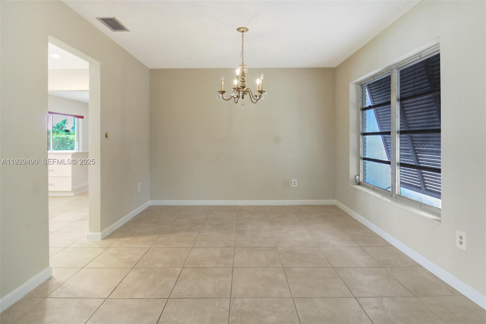 OAKLAND ACRES - Residential Lease