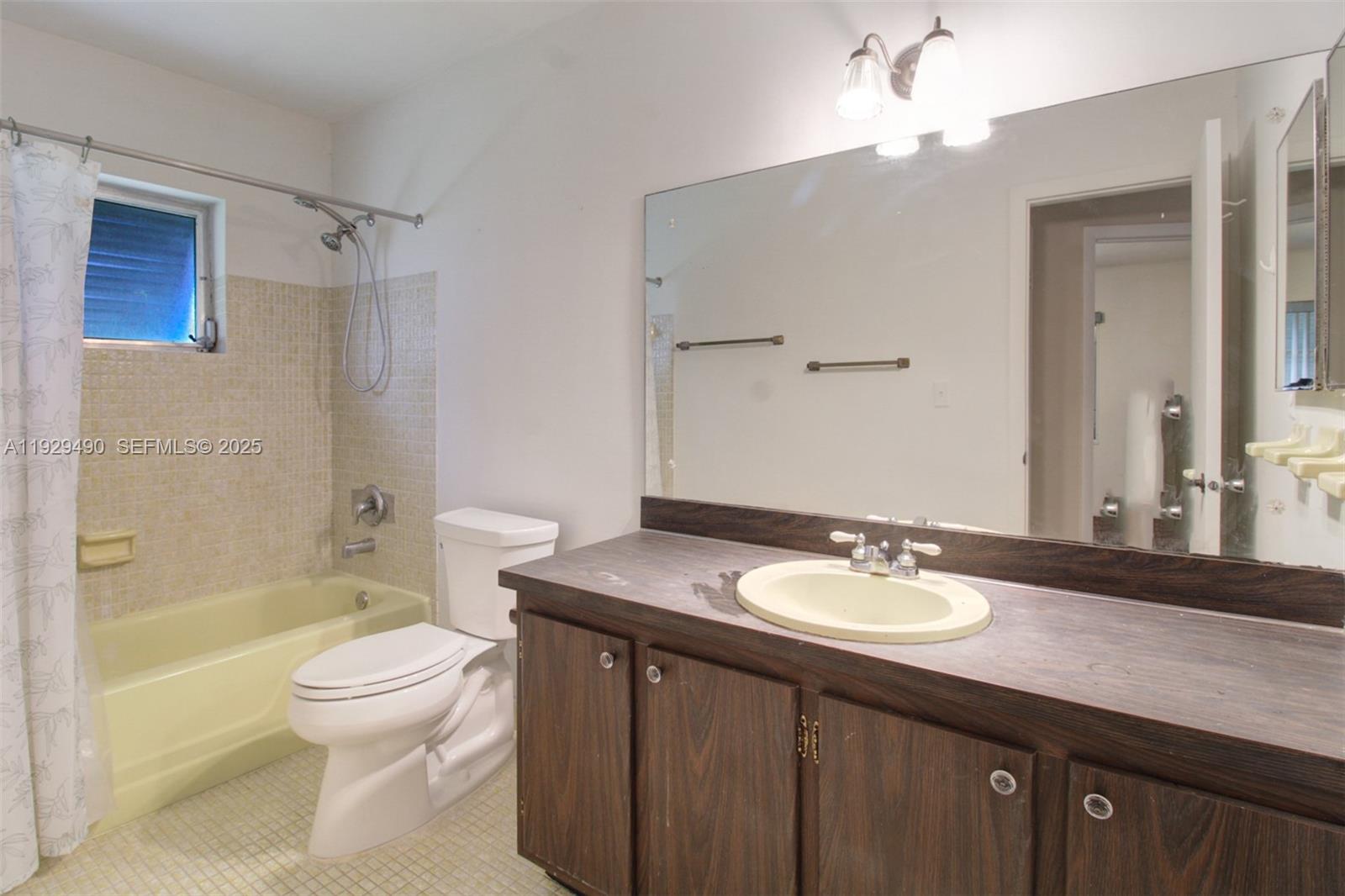 OAKLAND ACRES - Residential Lease