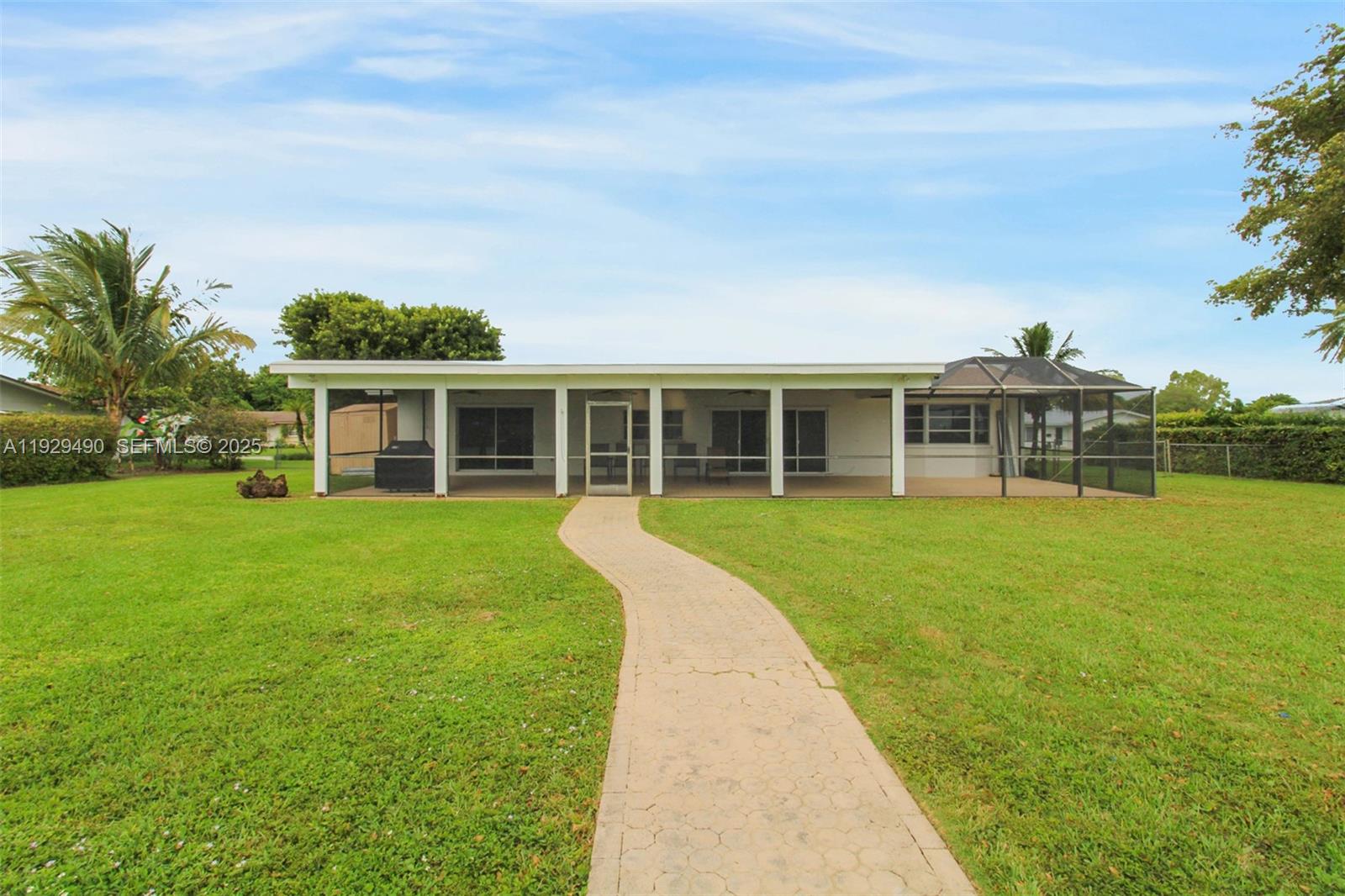 OAKLAND ACRES - Residential Lease