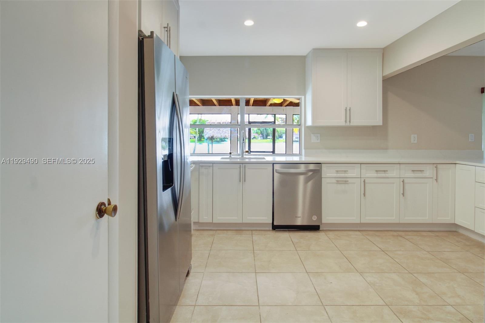 OAKLAND ACRES - Residential Lease