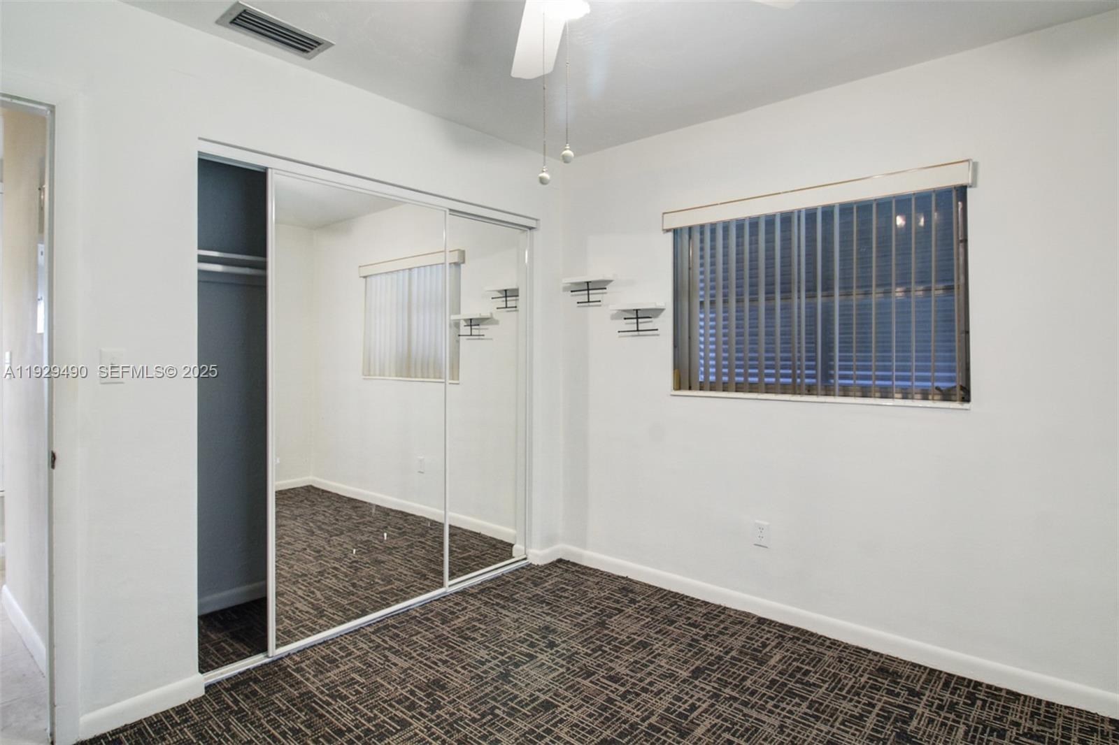 OAKLAND ACRES - Residential Lease