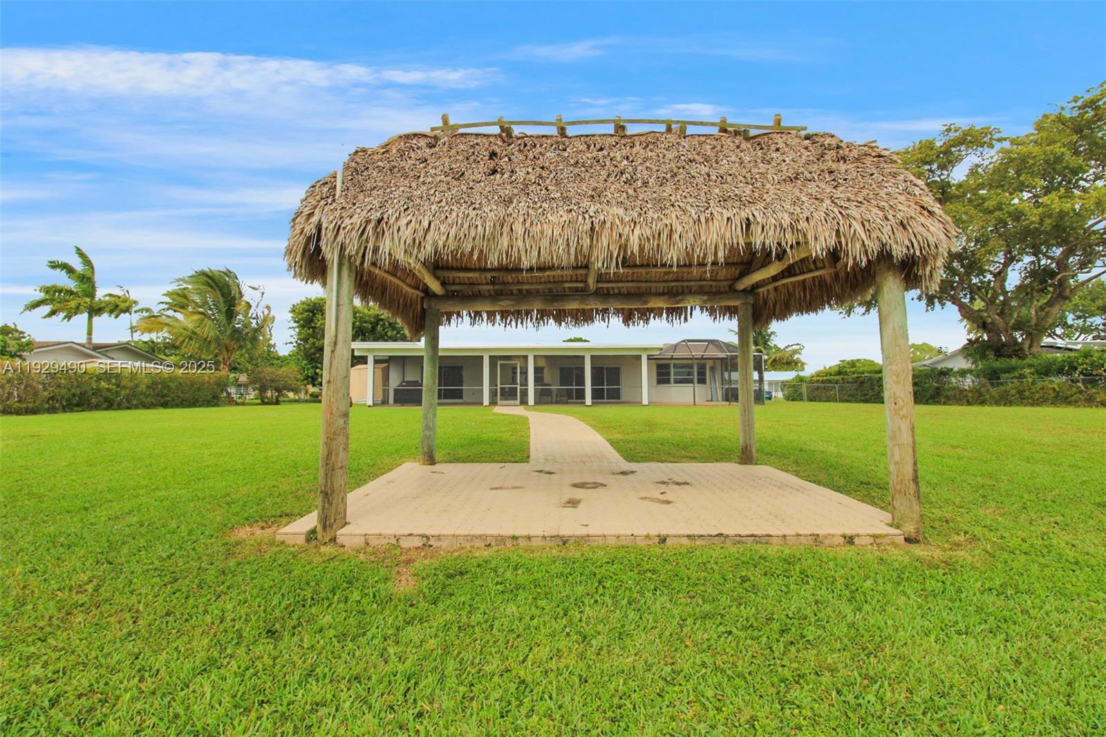 OAKLAND ACRES - Residential Lease