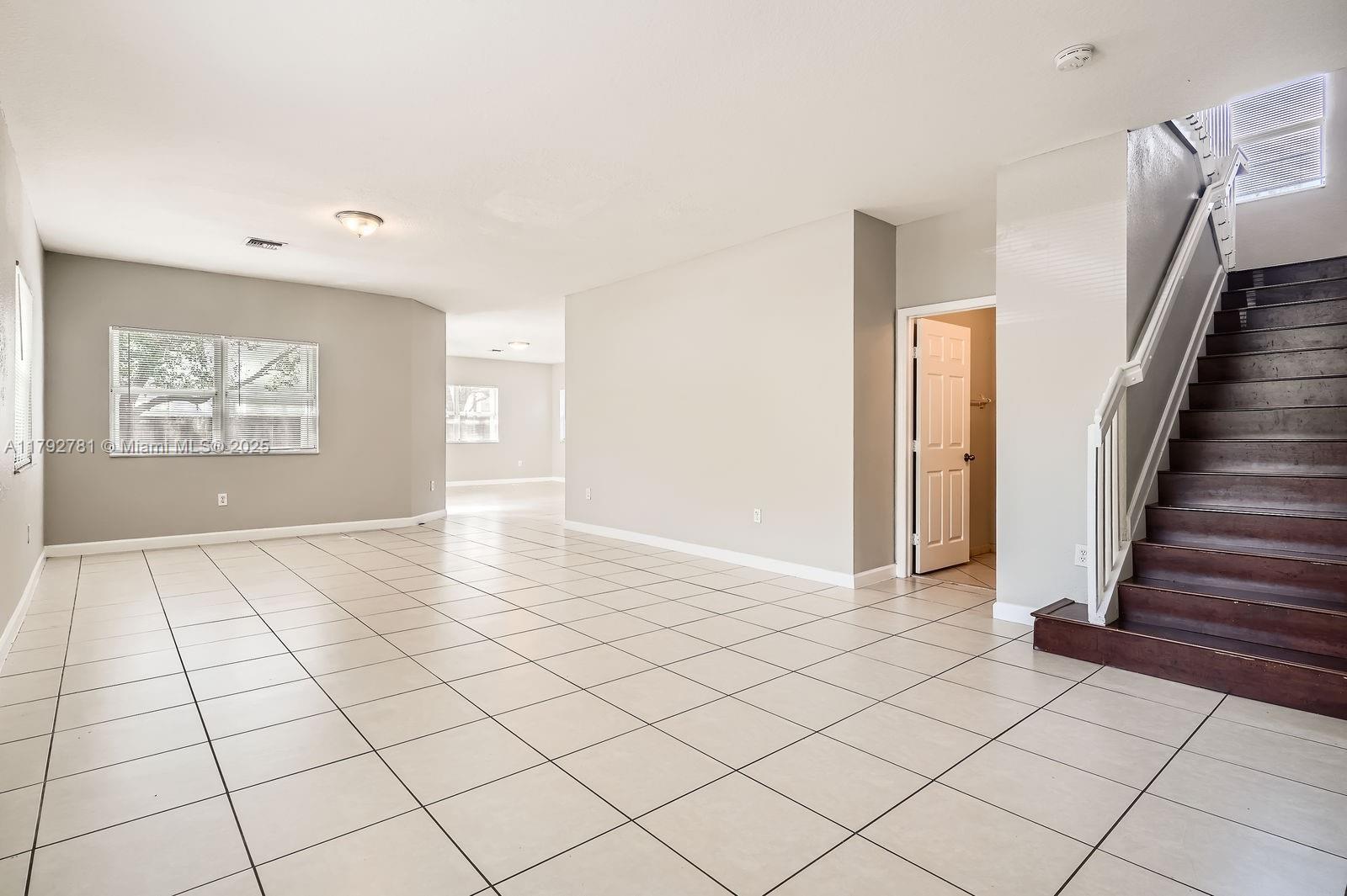 348 NE 36th Ter