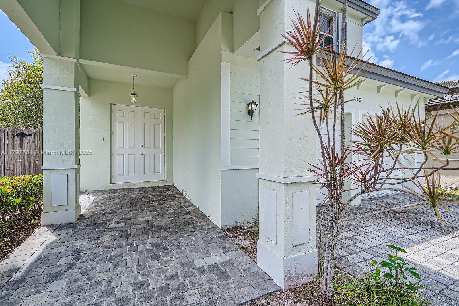 348 NE 36th Ter