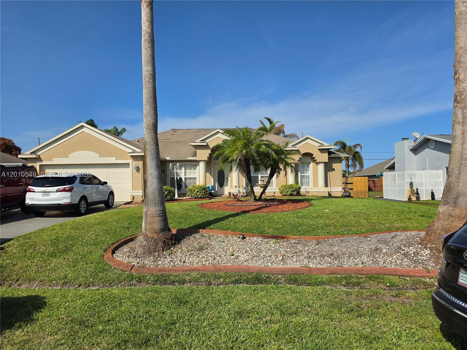 2637 SW Monterrey Ln