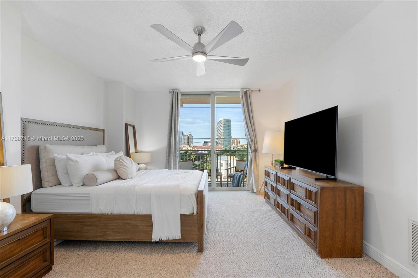 610 CLEMATIS CONDO - Residential