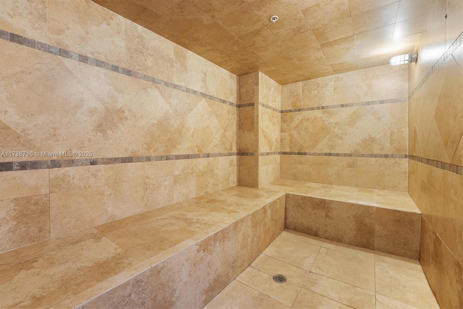 610 CLEMATIS CONDO - Residential